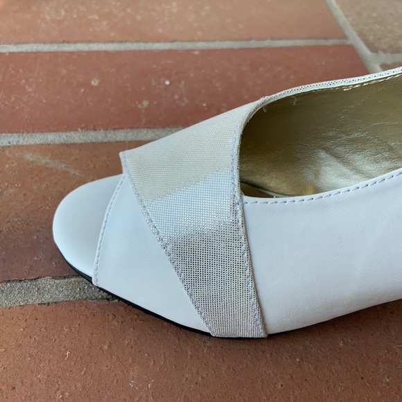 Soft Styles by Hush Puppies White Slingback Shoes - Picture 5 of 10